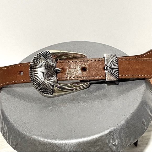 Silver Creek Collection Brown Leather Silver Charm Western Belt Size Small - Picture 9 of 16